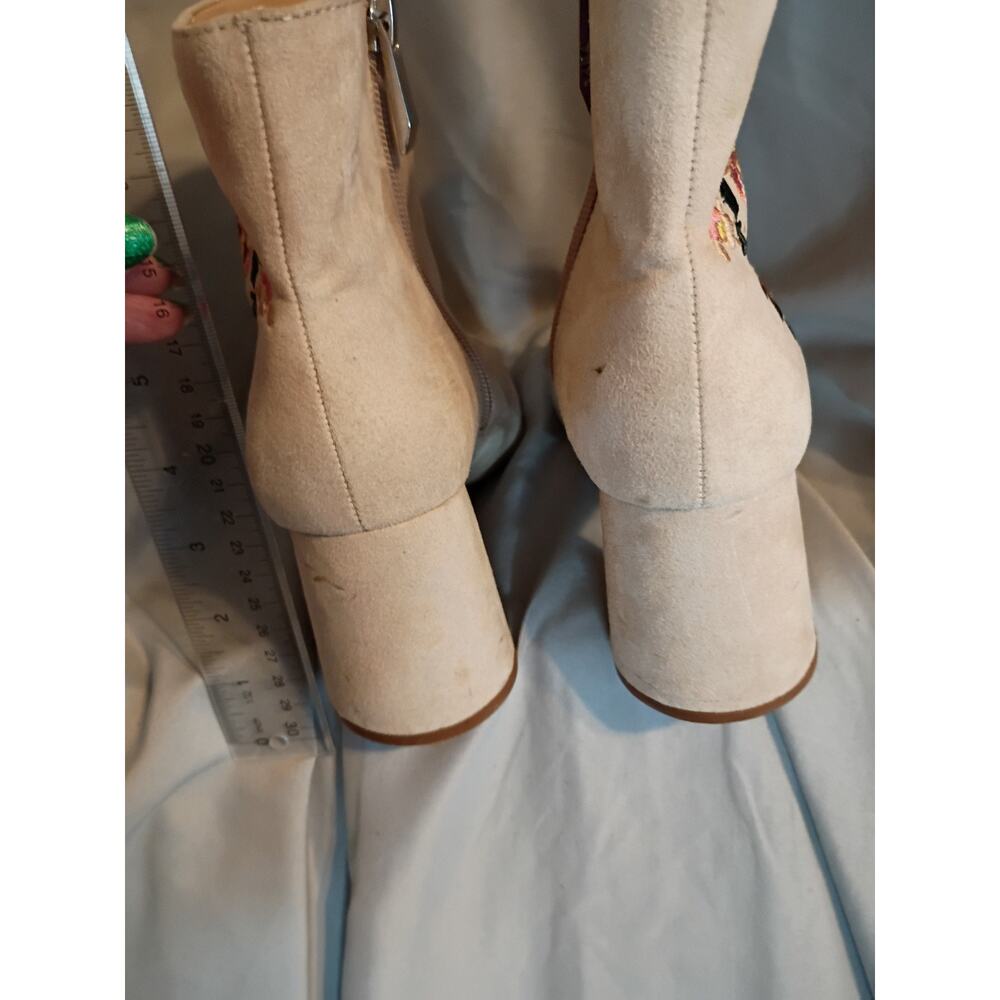 Zara Ankle Boots Tan Suede Floral Embroidered Sz 6.5 Boho Festival - Picture 9 of 10
